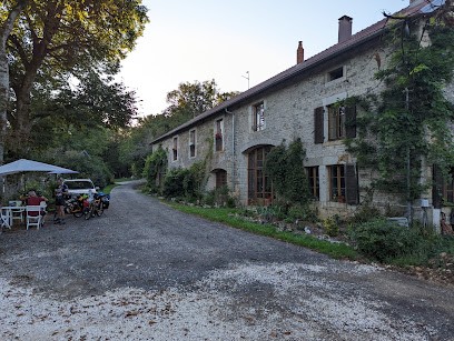 Domaine De La Pierre Percée, Camping à Fouvent-Saint-Andoche