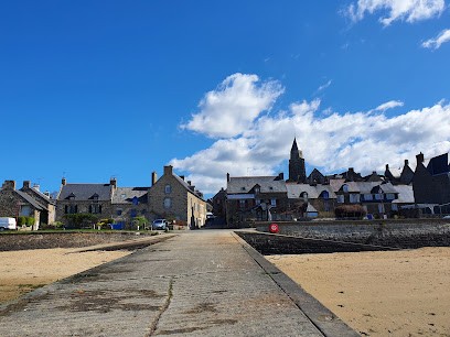 Camping Municipal Les Cours, Camping à Saint-Suliac