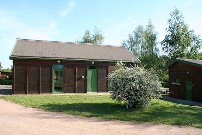 Camping Caravaning Des Ecossais, Camping à Isle-et-Bardais