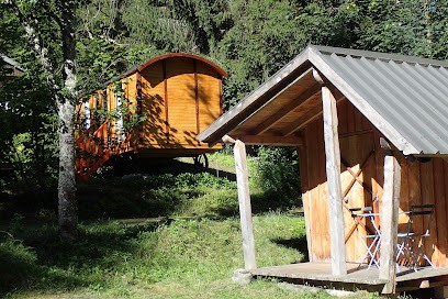 Camping-Chalets La Favière, Camping à Lac-des-Rouges-Truites