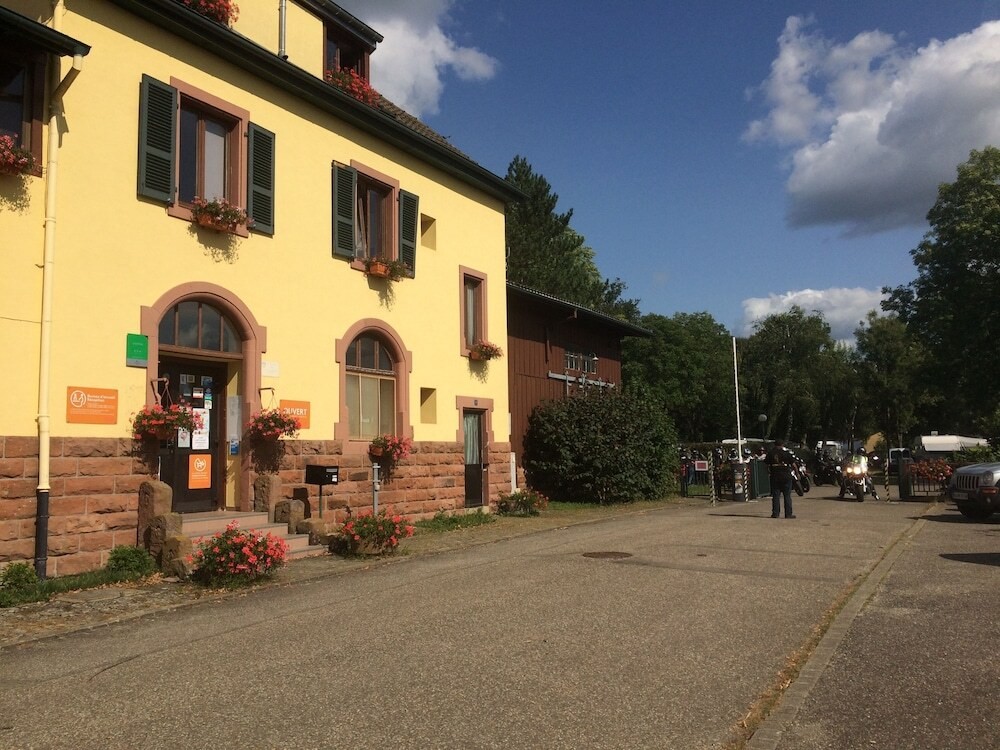 Camping Les Lupins, Camping à Seppois-le-Bas