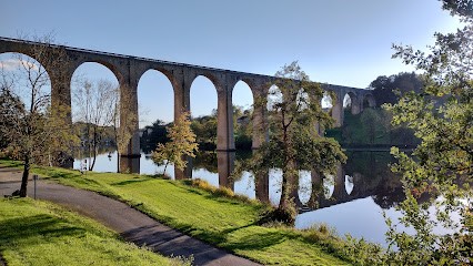 Lac De Chardes, Camping à L'Isle-Jourdain