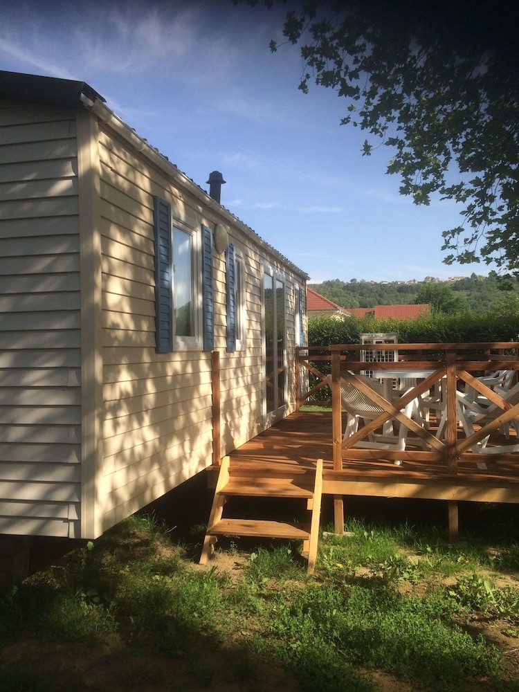 Camping Of Nières, Camping à Ébreuil