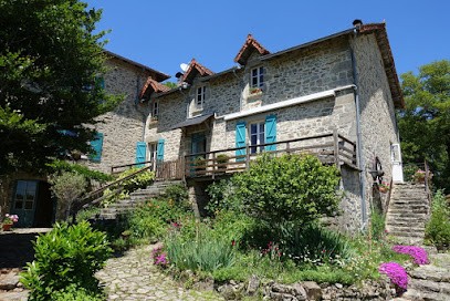 Domaine Les Teuillères, Camping à Sousceyrac-en-Quercy