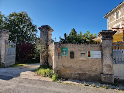 Le Gite Hamac Et Macarons, Camping à Échallat