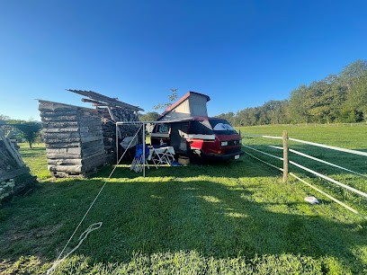 Ferme La Buissenée, Camping à Savigny-sur-Seille
