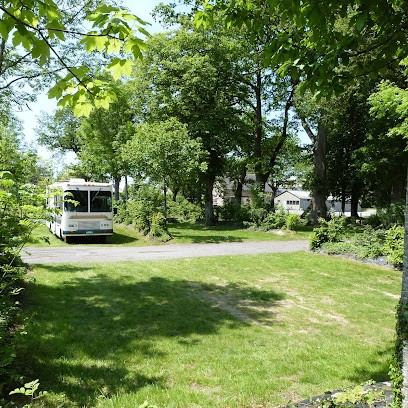 Camping Municipal*** De Vitré, Ouvert Du 1er Mars Au 03 Novembre, Camping à Vitré