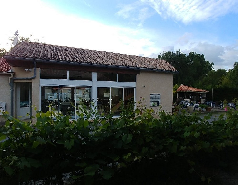 Camping Du Nizour, Camping à Sireuil