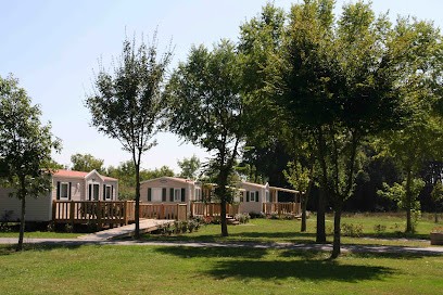 Camping Municipal Du Moulin Chauvet, Camping à Moussac