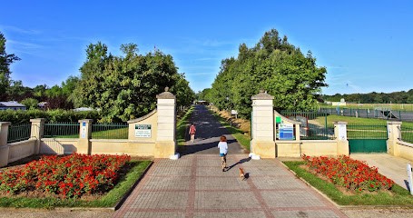 Parc De Fierbois, Camping à Sainte-Catherine-de-Fierbois