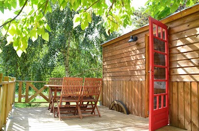 Camping Insolite Sur Le Chemin D'escoubes, Camping à Manciet