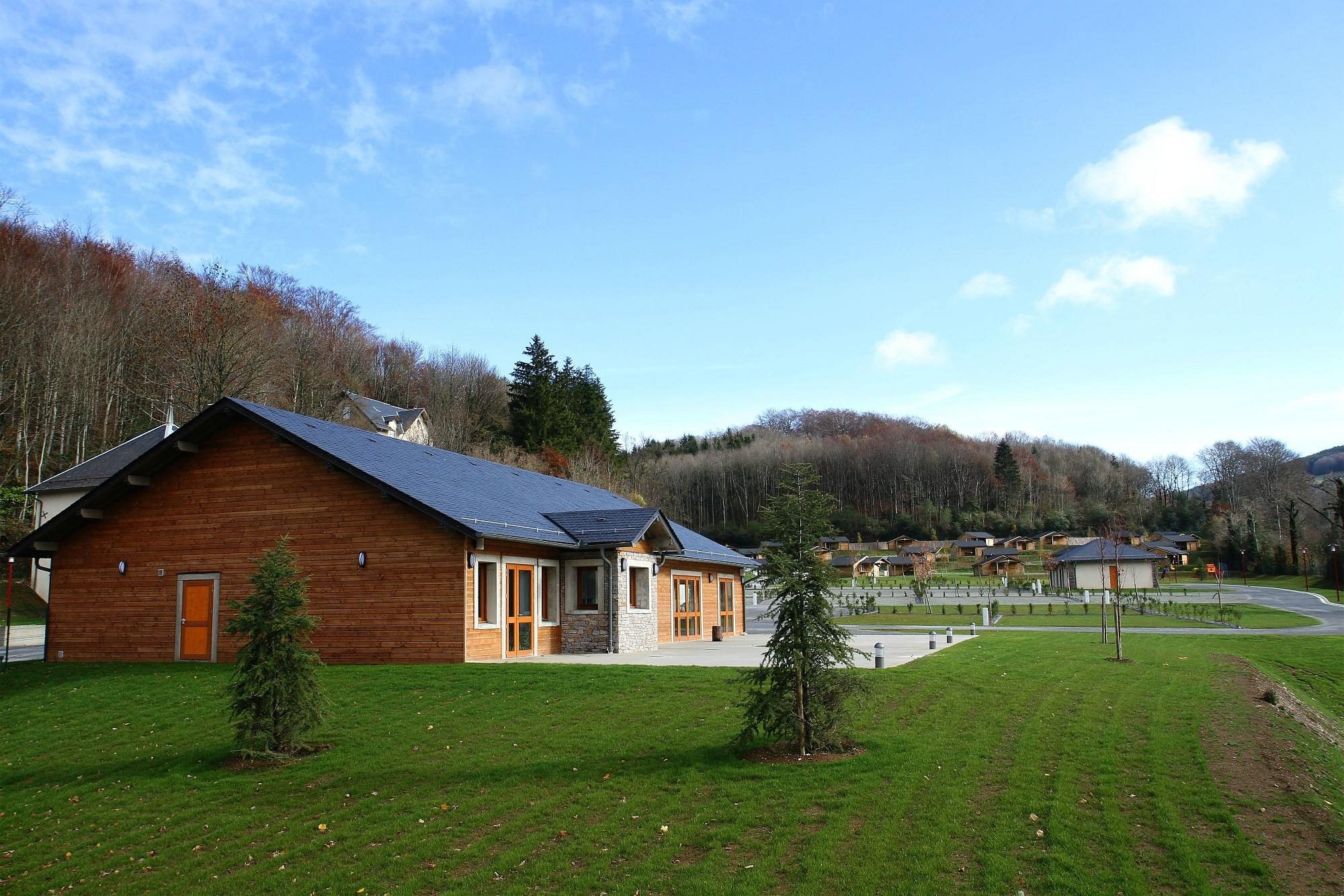 Camping Des Sources Chaudes, Camping à Lacaune