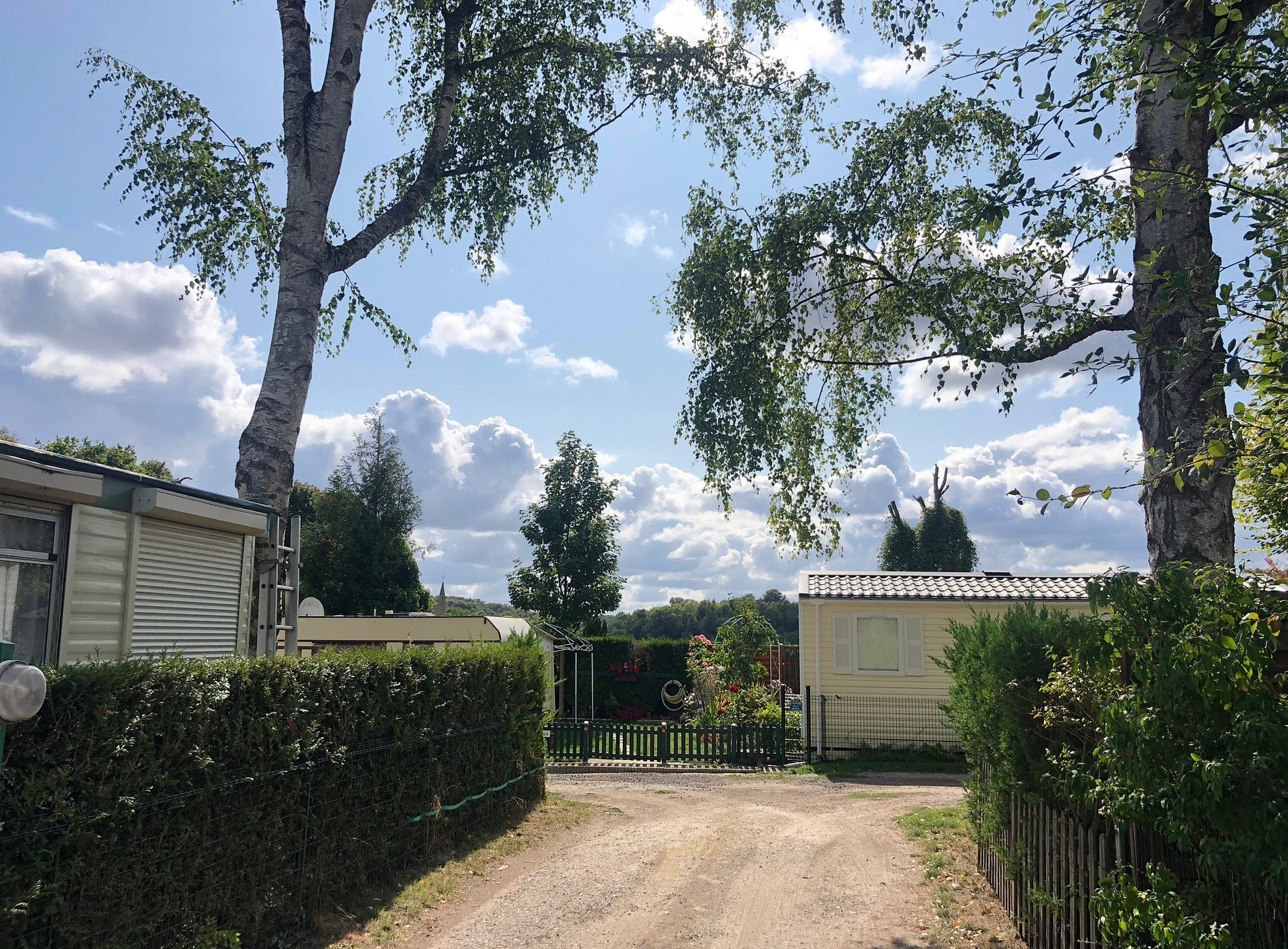 CAMPING SAPINIÈRE, Camping à Verneuil-en-Halatte