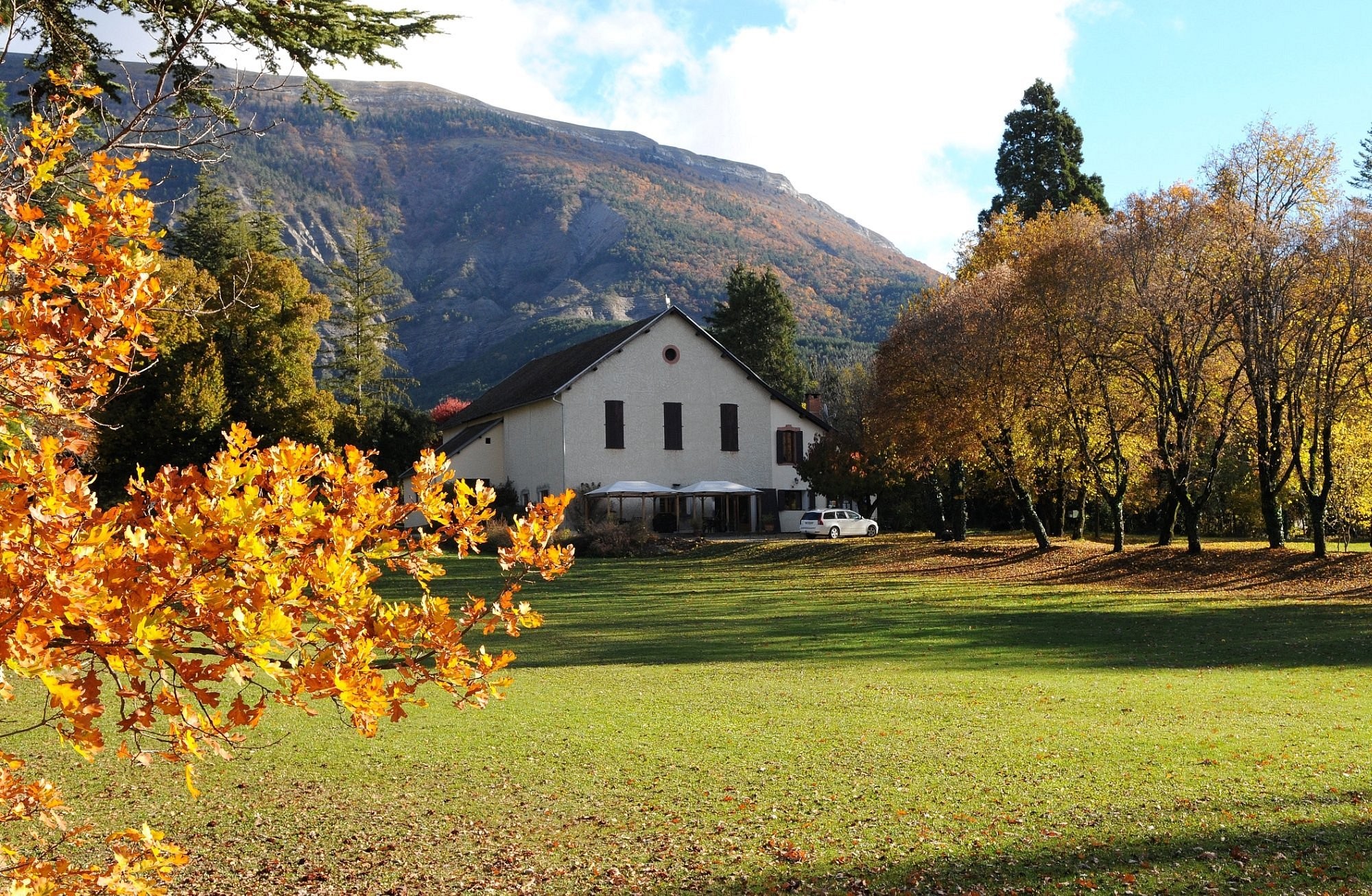 La Source Hautes-Alpes | Camping 1 étoile, Chambres D'hote Et Restaurant, Camping à Saint-Pierre-d'Argençon