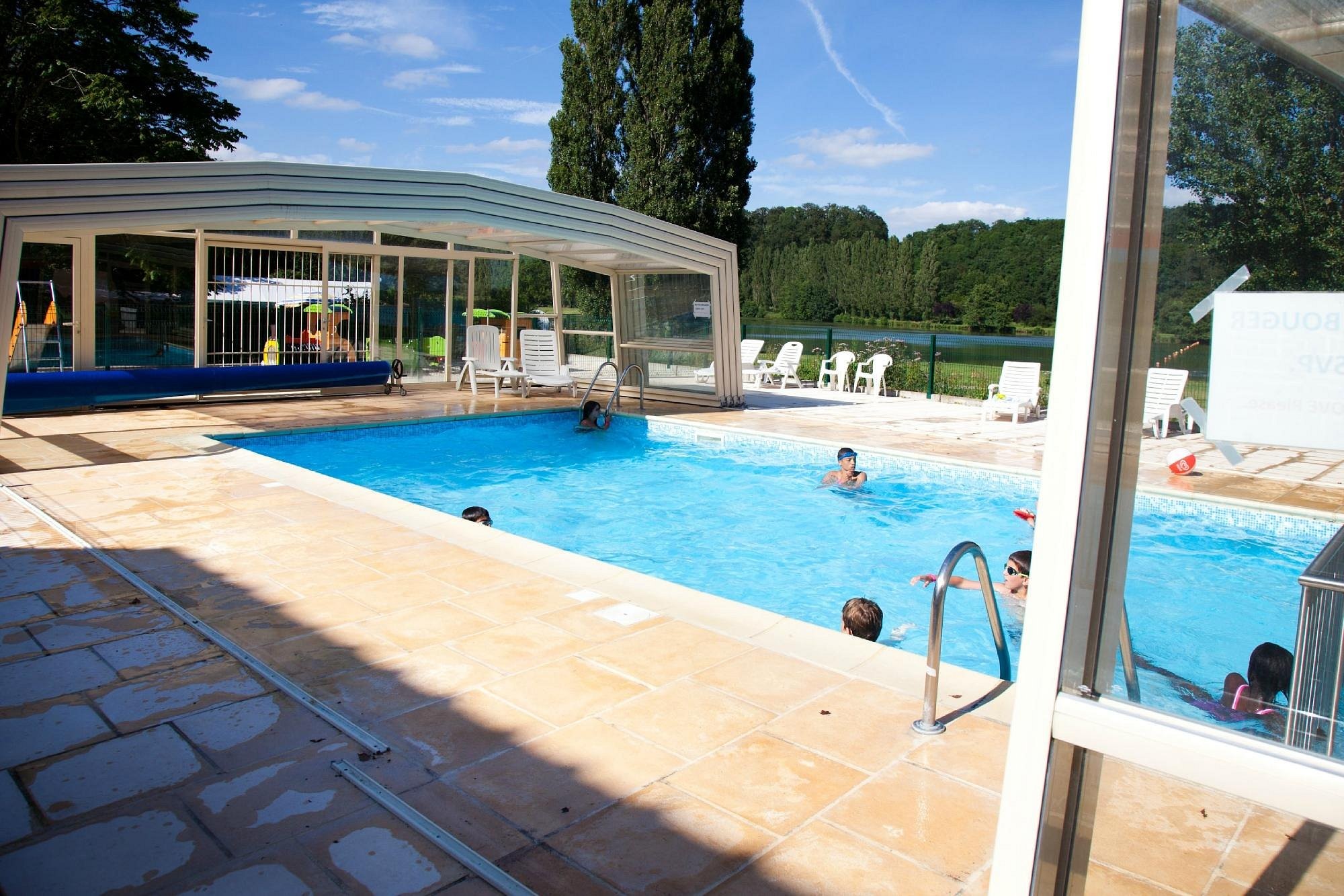 CAMPING DU LAC ****, Camping à Tuffé Val de la Chéronne