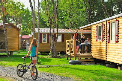 Camping Capfun - Chênes De Médis, Camping à Médis