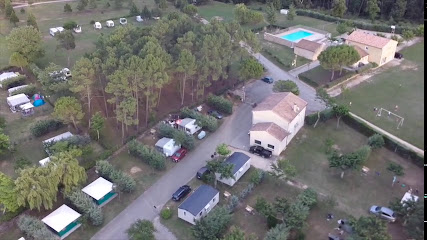 La Rouvière Les Pins Camping à Vagnas