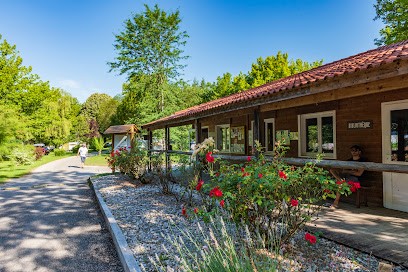 Camping des lacs, Camping à Saint-Jean-de-Chevelu