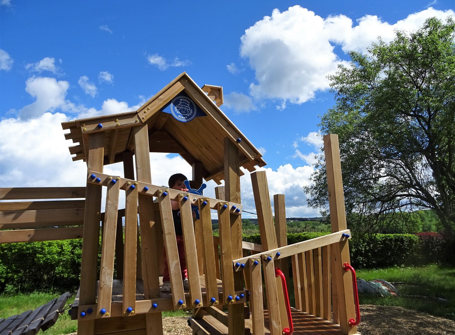 Holiday park Moulin Neuf, Camping à Saint-Quentin-la-Poterie