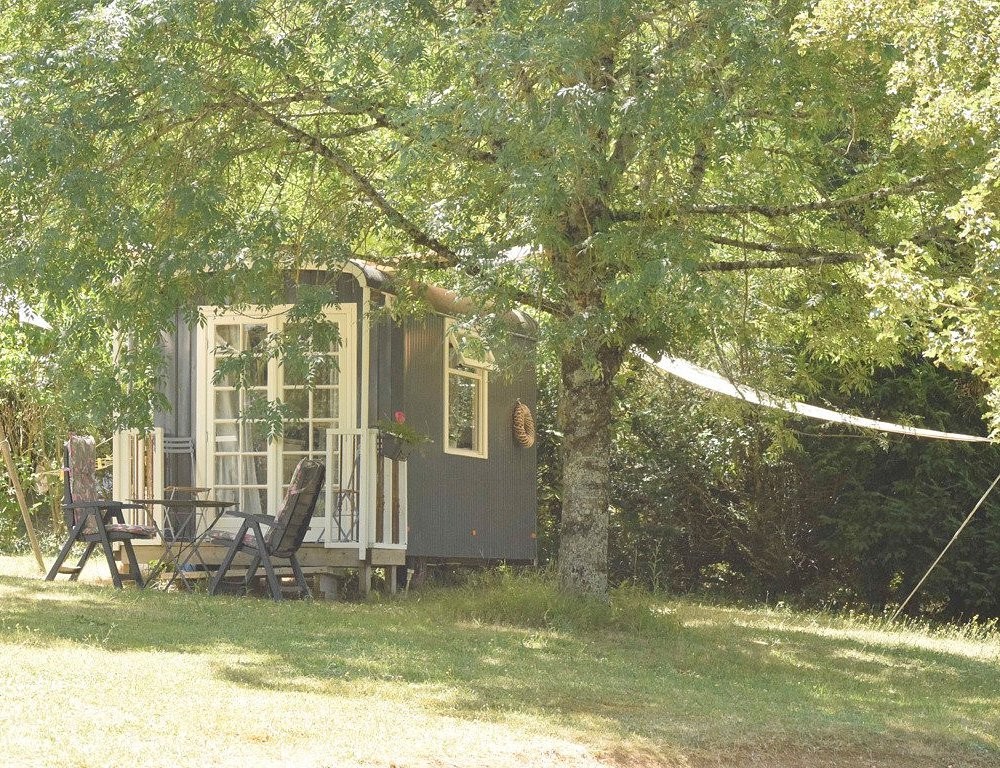 Camping On The Farm Lot / Dordogne Camping Chez Francis, Camping à Loupiac