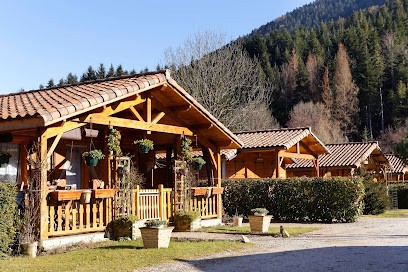 Parc résidentiel de loisirs La Taillade de Montségur en Ariège ouvert de février à fin septembre., Camping à Fougax Et Barrineuf