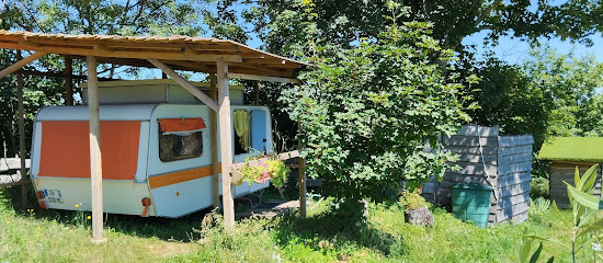Les Soleillas Mini Camping & Balades Ânes, Camping à Chalencon