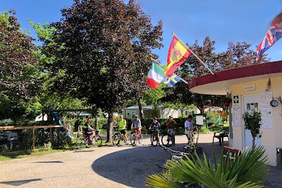 CAMPING L'EAU VIVE, Camping aux Églisottes-et-Chalaures