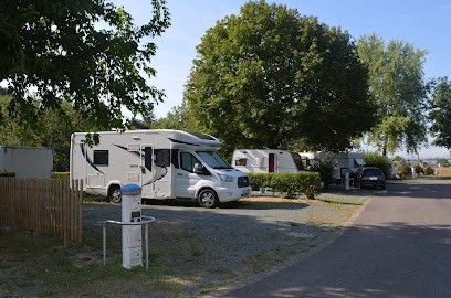Camping Municipal De La Coletterie, Camping à Saint-Étienne-de-Montluc