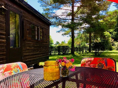 Camping La Roche-Canillac, Camping à La Roche-Canillac