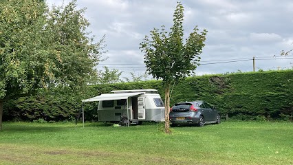 Camping De La Roche, Mont-Dol, Camping à Mont-Dol