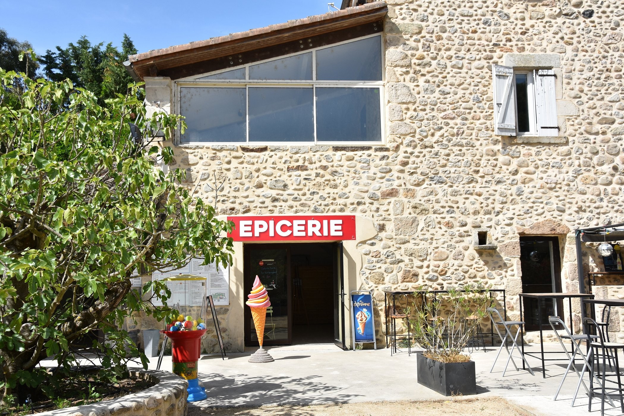 Camping Nouzarède In Joyeuse, Camping à Joyeuse