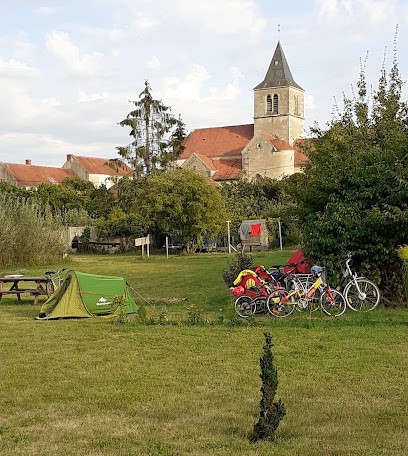 Le Madriniacus camping pour randonneurs cyclistes ou pédestres, Camping à Marigny-le-Cahouët