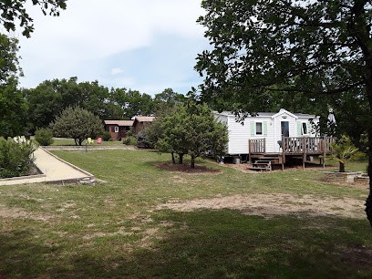 Domaine De La Cheneraie, Camping à Mirabel
