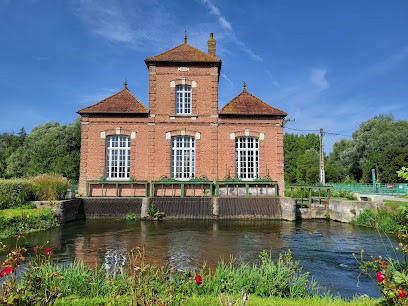 Camping Municipal La Peupleraie, Camping à Long