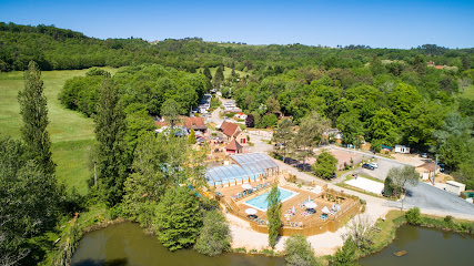 Camping Homair - Le Val D'ussel Camping à Proissans