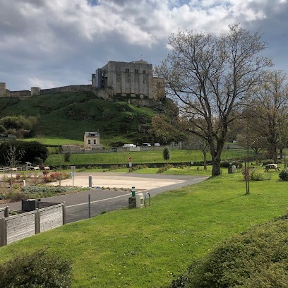Camping Du Chateau - Falaise City, Camping à Falaise