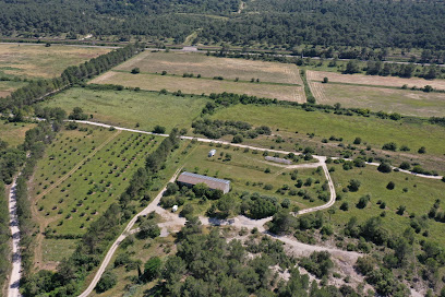 Aire De Camping Car Domaine De Fontbespierre Nîmes Camping à Nîmes