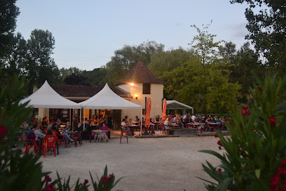 Camping Les Etangs De Plessac, Camping à Saint-Félix-de-Bourdeilles
