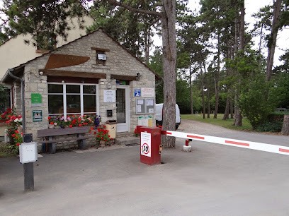 Le Bois De La Justice, Camping à Monnerville