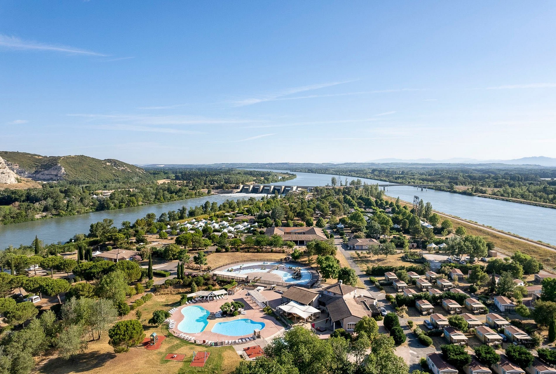 Camping Sandaya L’Île des Papes - 4 étoiles, Camping à Villeneuve-lès-Avignon