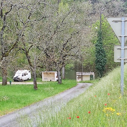 La Peupleraie Campsite, Camping à Blars