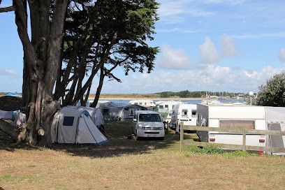 Camping Municipal De La Falaise, Camping à Étel