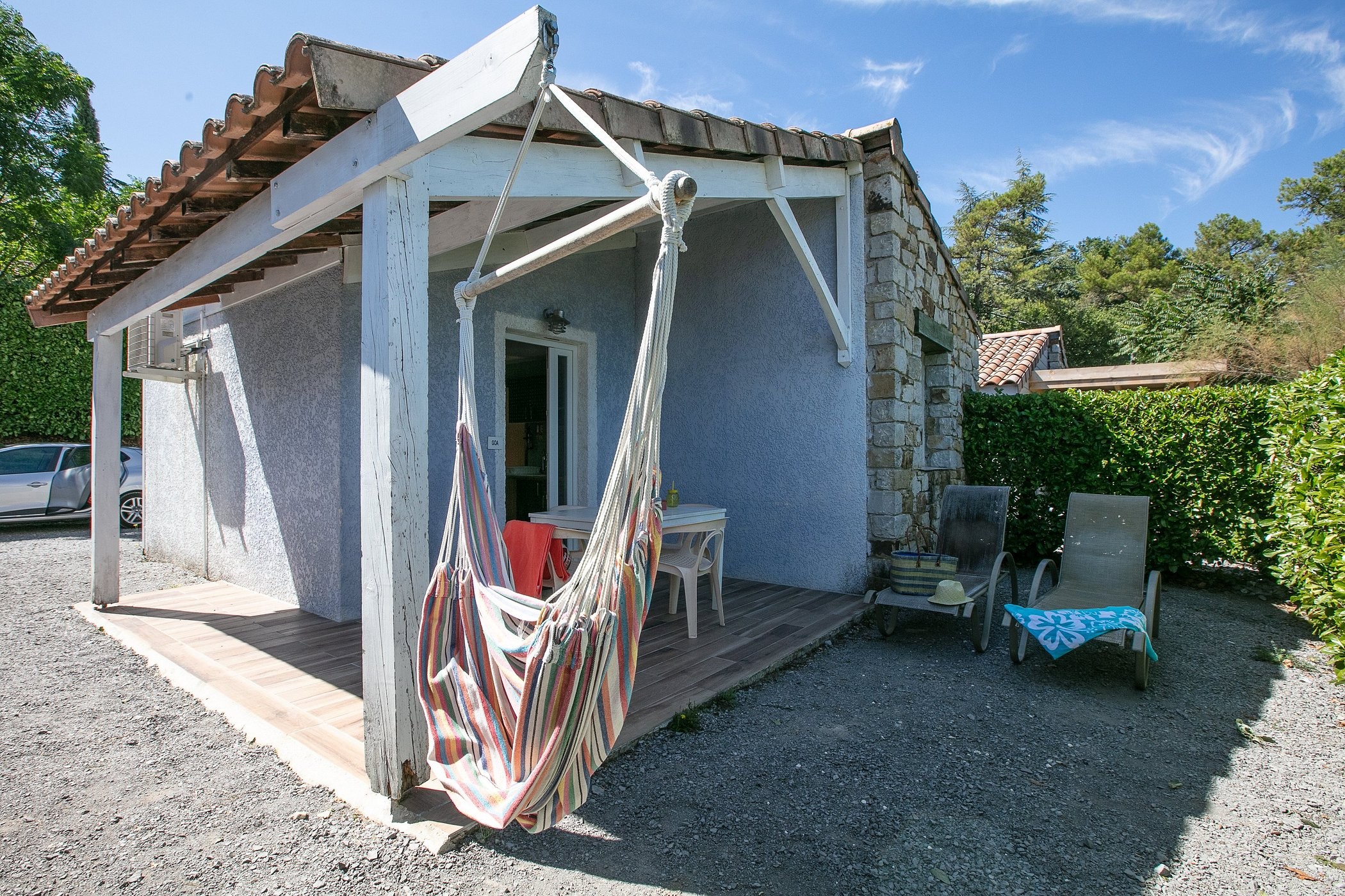 Camping Ardèche Domaine Des Chênes | Camping Les Vans, Camping aux Vans