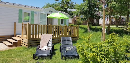 Camping Les Calquières - Camping Aveyron, Camping à Sévérac d'Aveyron