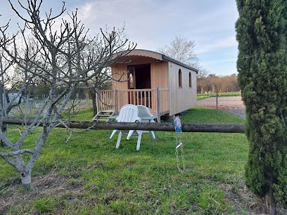 Camping Du Bois Madame, Camping à Gennes