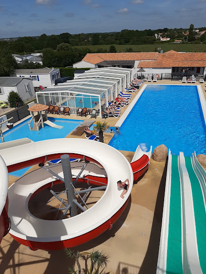 Domaine Le Chatelier Camping au Fenouiller