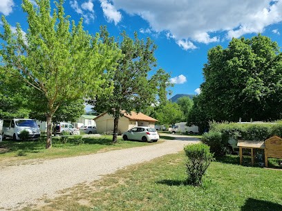 Camping Municipal Les Biaux, Camping à Séderon