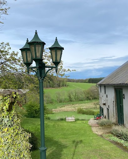Rose de Provins, Camping à Gien-sur-Cure
