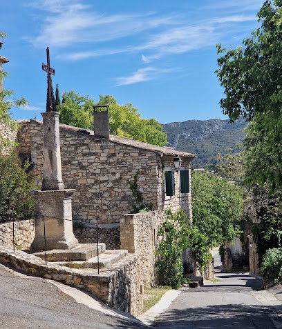 Camping Le Pesquié, Camping à Eygalières