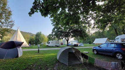 Camping Du Haut Rhône Sauvage - Lacs, Rivières Et Montagnes - Kanoti, Camping à Yenne